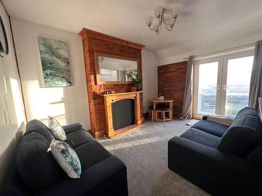 Coastline Retreats - Stunning Sea View Apartment, Netflix Bournemouth Eksteriør bilde