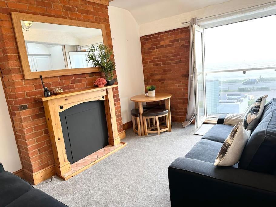 Coastline Retreats - Stunning Sea View Apartment, Netflix Bournemouth Eksteriør bilde